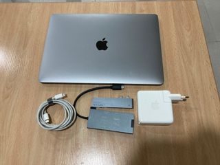 MacBook Pro 13 2019 Plata
