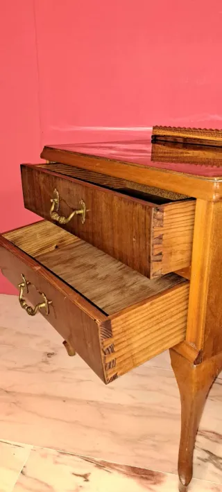 Comodini vintage in legno e metallo