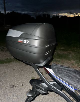 Baúl moto SHAD 37 + Soporte MT-07