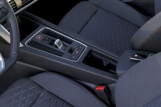 Seat Leon   1.5 eTSI 110kW DSG SS FR Spec Edition