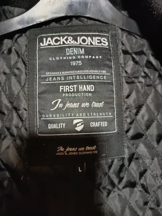 Abrigo Jack & Jones tres cuartos negro