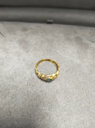 Anillo Oro 18k Esmeralda y Diamantes