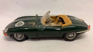 Bburago Jaguar E 1961 Scala 1:18