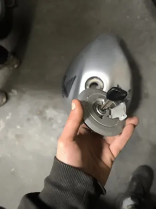 Serbatoio benzina Honda Hornet 600 98-02