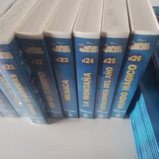 26 VHS Disney's Magic English + 13 libros