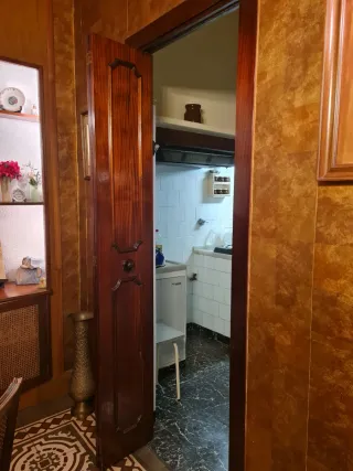 Puerta doble de madera