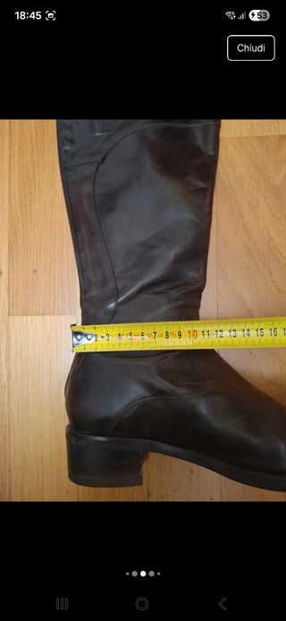 Stivali neri in pelle