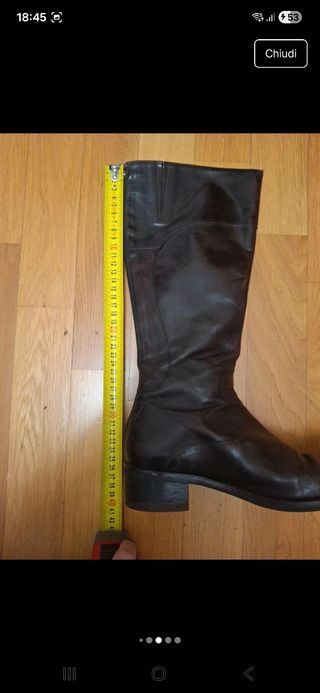 Stivali neri in pelle