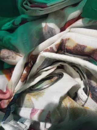 Tende con occhielli metallici