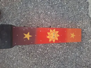 Cajonera joyero de madera con estructura piramidal