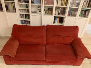 Sofá 3 plazas rojo madera