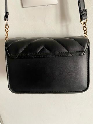 Bolso negro mujer acolchado