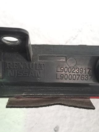 LUZ CENTRAL DE FRENO RENAULT CAPTUR (2)