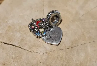 Charm Winnie y Piglet Corazón