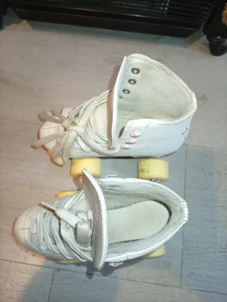 Pattini a rotelle bianchi taglia 32