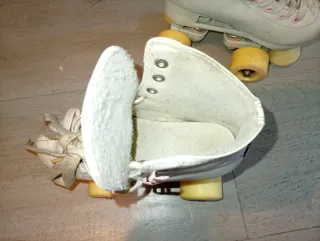 Pattini a rotelle bianchi taglia 32