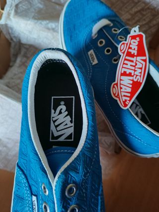 Bambas Vans NUEVAS con CAJA