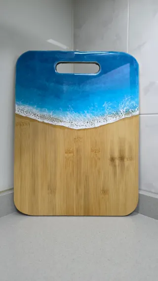 Tabla de cocina resina epoxi mar