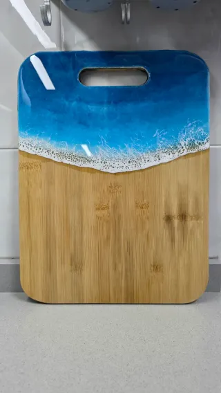 Tabla de cocina resina epoxi mar