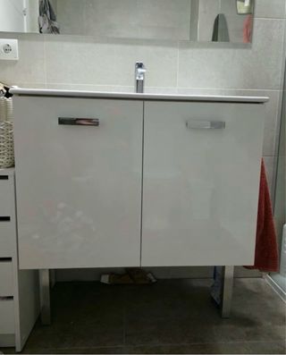 Mueble de baño 46x80x86,5 - incluye grifo y tapón