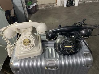 Telefoni Vintage Brondi e Neri