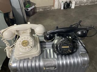 Telefoni Vintage Brondi e Neri