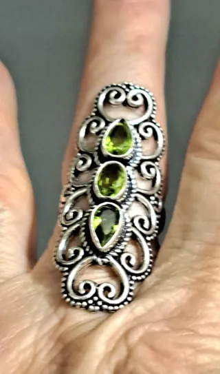 Anello indiano 925 con peridoti
