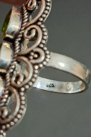 Anello indiano 925 con peridoti