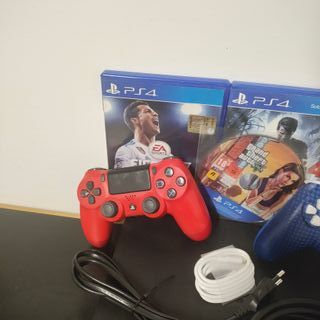 PS4 Slim + 2 Controller + 3 Giochi