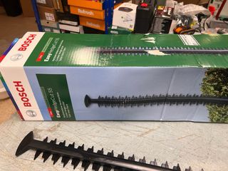 Cortasetos Elétrico Bosch EasyHedgeCut 55