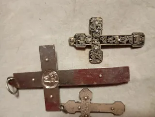 Lote de 4 Cruces Religiosas