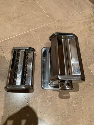 Macchina per fare pasta manuale