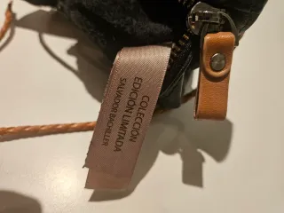 Bolso piel negro Salvador Bachiller