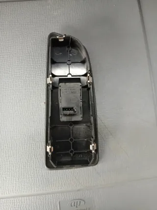 pulsante alzacristalli dx bmw serie 1