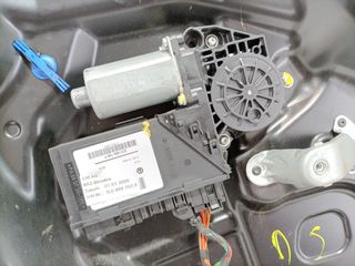 ELEVALUNAS TRASERO IZQUIERDO VOLKSWAGEN TOUAREG (7LA) (3)