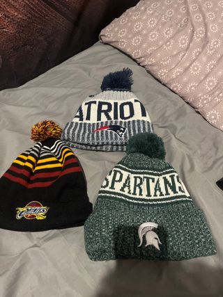 3 Gorras de equipo deportivo