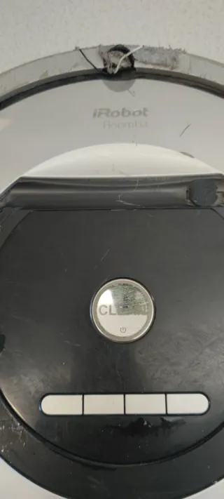 Robot Aspirador Roomba para Reparar