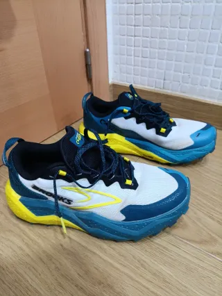 Zapatillas Brooks Caldera 8 Trail Running talla 40
