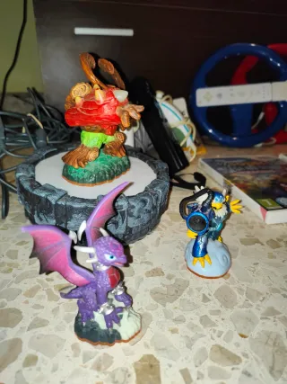 Wii + 3 mandos + 4 juegos + y MÁS!