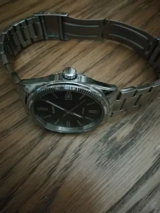 Orologio Casio Uomo Nero e Argento + maglie