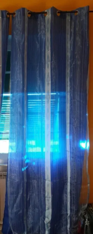 Tende a righe blu e argento