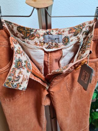 Pantalón de pana mujer nuevo, Decenio 36