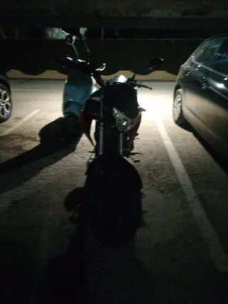 Moto 125cc MH buen estado