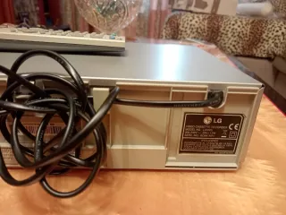 Reproductor VHS LG LV4685 con mando