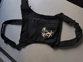 Riñonera pernera táctica negra