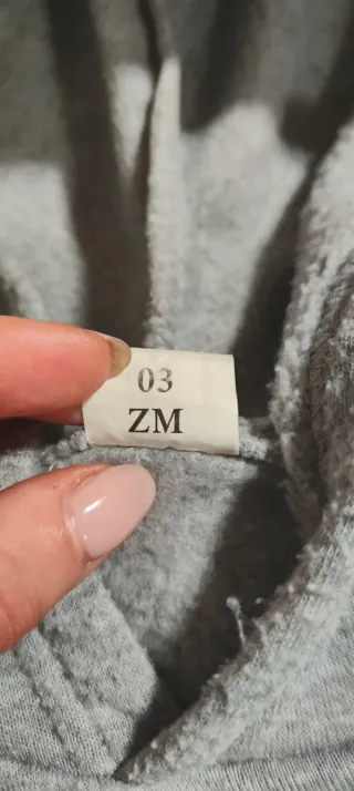 Felpa con cappuccio grigia da ragazza