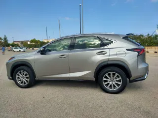 LEXUS NX 300h