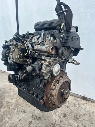 Motor t9a bomba injectora bosch 221000km