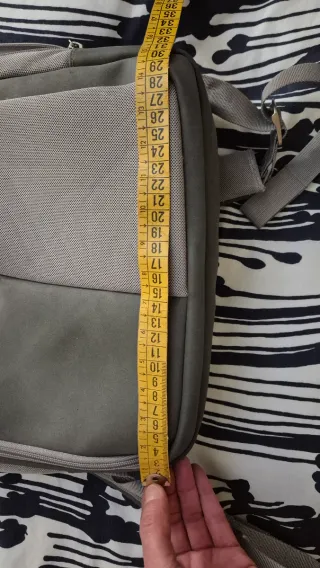 Mochila para portátil y tablet gris