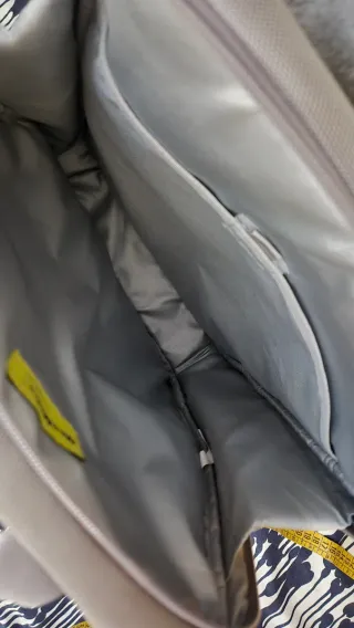Mochila para portátil y tablet gris